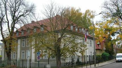 Польским чиновникам не открыли дверь при попытке захвата здания консульства РФ