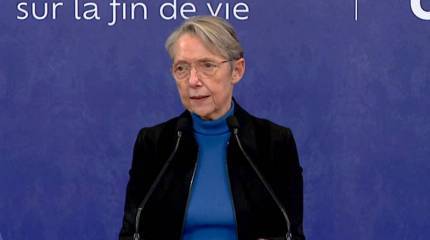 Премьер-министр Франции: Принято решение о сроках проведения пенсионной реформы в стране