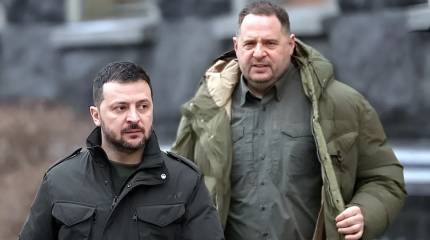 Украинские СМИ: шесть лет страной управляли не Зеленский и Ермак, а гадалка