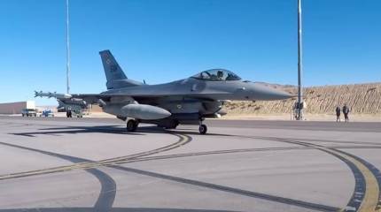 Глава Минобороны Дании допустил поставку Украине истребителей