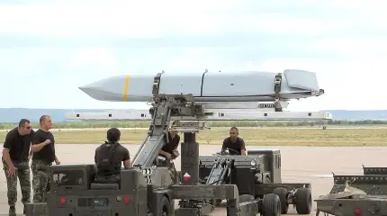 Польша усилит «Восточный щит» дальнобойными наступательными вооружениями