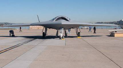 ВМС США начали очередной этап испытаний реактивного БЛА X-47B