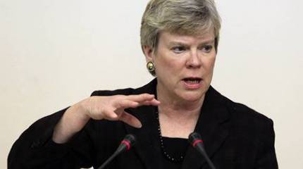 НАТО переживает и успокаиваться не хочет