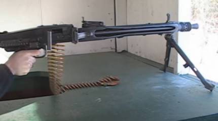 MG 42 - пулемёт вермахта со скорострельностью до 1500 выстрелов в минуту