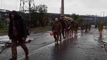 Сообщается о возникших разногласиях среди заблокированных на «Азовстали» боевиков «Азова»