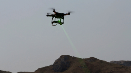 В Китае первые испытания прошла лазерная система перехвата малых беспилотников