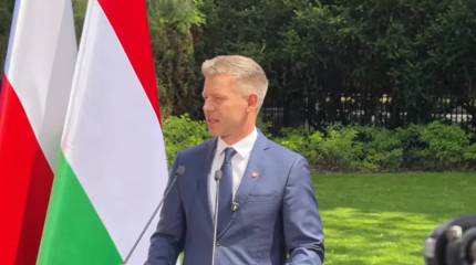 Премьер Венгрии: Украина - жертва войны и имеет полное право защищать себя