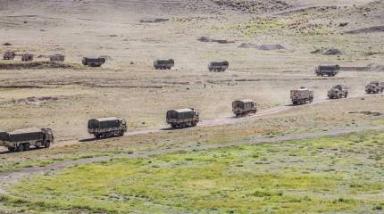 Китайская армия показала, как сегодня не нужно перебрасывать силы и средства в случае реального вооружённого конфликта