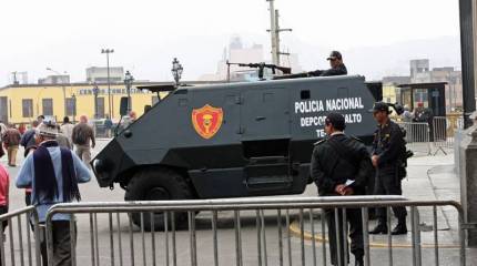 В южных провинциях Перу ввели чрезвычайное положение из-за массовых беспорядков