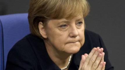 Меркель подбивает страны ЕС наскрести денег на новый кредит для Киева, чтобы тот сумел расплатиться за газ