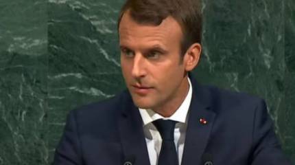 Французские репортёры пишут, что Макрон «потопил» Францию