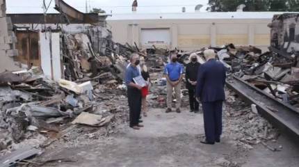 Трамп на развалинах города Кеноша: Это внутренний терроризм