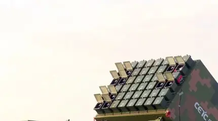 В Китае продемонстрировали боевую систему применения почти 100 беспилотников