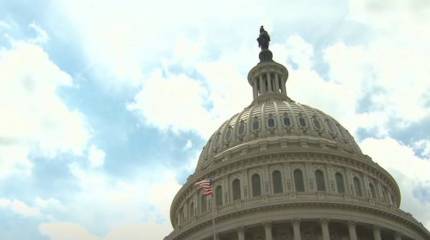 Своими же санкциями США сами рушат систему долларовой гегемонии