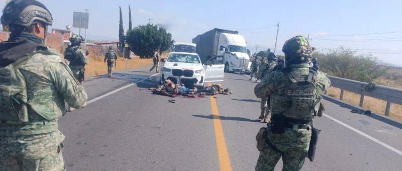 «Мы здесь власть»: в Мексике боевики развязали террор на улицах после убийства главы наркокартеля