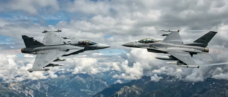 Gripen E против F-16: и кто кого?