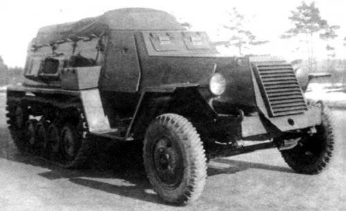 Бронетранспортер Б-3