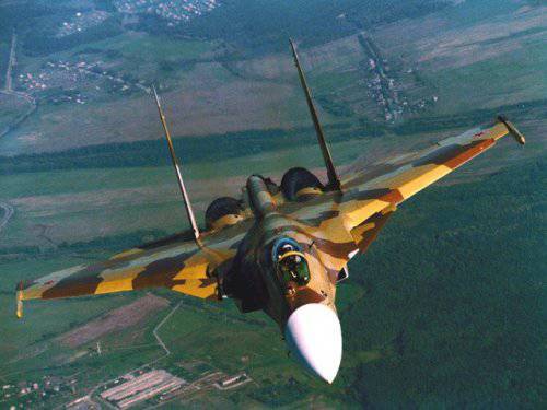 F-22 против Су-37