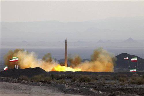 ईरान ने रॉकेटों का परीक्षण किया है