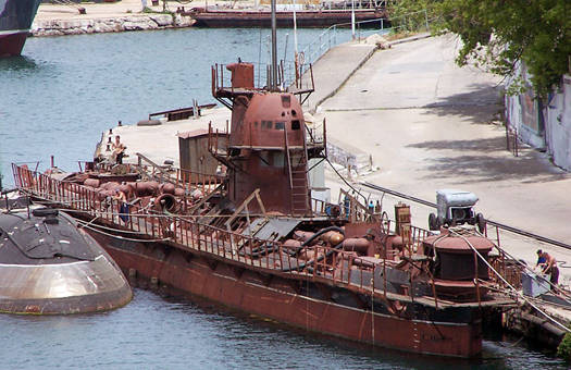 Ucrânia quer enviar o único submarino no mar