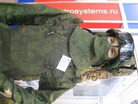 Russische Soldaten in Übungen in Indien werden mit neuen Kampfschutzausrüstungen von Permyachka ausgerüstet