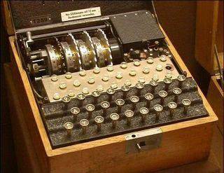 Encontrei um baú com detalhes do lendário Enigma