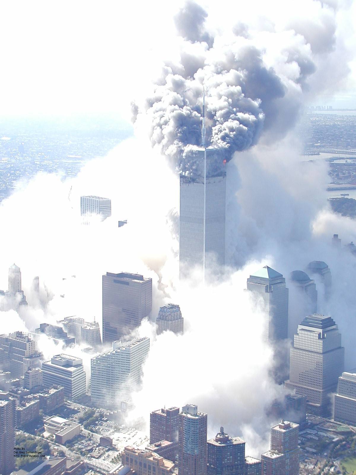 Небоскребы 2001. Башни-Близнецы 11 сентября 2001. Небоскрёбы в Нью-Йорке 11 сентября 2001. Всемирный торговый центр в Нью-Йорке 11 сентября.