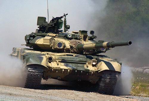러시아 탱크 T-90C, 아랍 국가의 극단적 인 시험에 감동