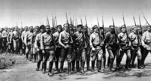 Der Mythos vom Ausbruch des Bürgerkriegs durch die Bolschewiki