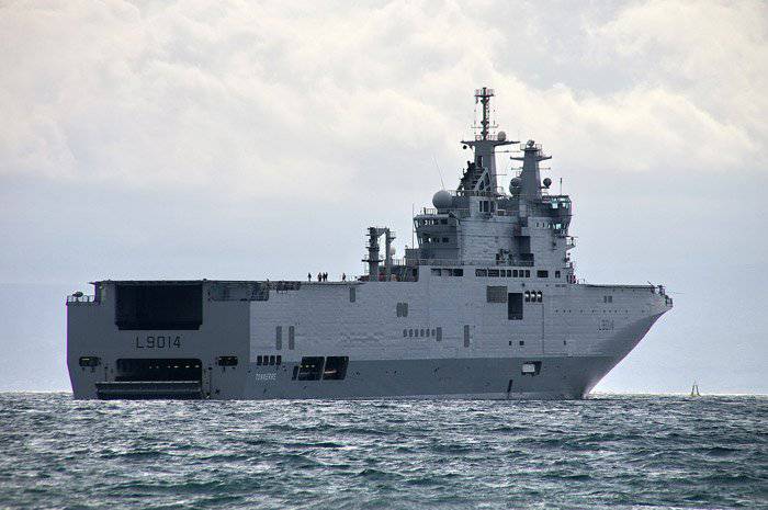 Russia wants to buy Mistral with all the dowry