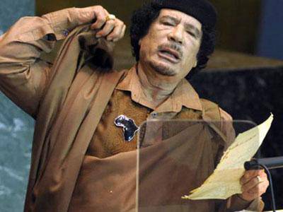 카다피를 세계 공동체에 호소