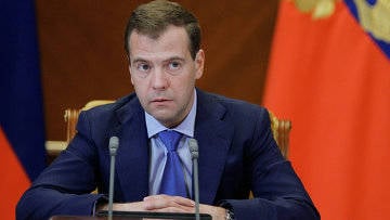 Medvedev demande à punir les responsables de la perturbation des ordres de la défense de l'Etat
