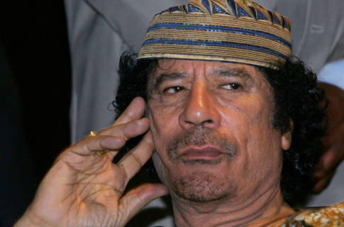 Gaddafi is ready to give up Libya in exchange for security