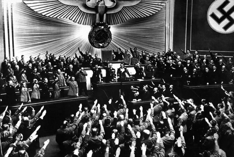 Mütevazı Kolerov: Hitler’in mirasçıları, ABD, milliyetçiler ve AB’deki “Stalinizer” ler Rusya’ya karşı “Nürnberg” hazırlıyor