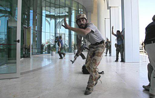 Fotogalerie CBSNews: Kämpfe in Tripolis