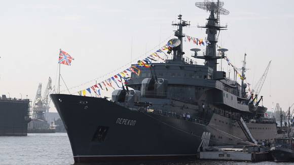 Les navires russes "ont rejoint" l'OTAN