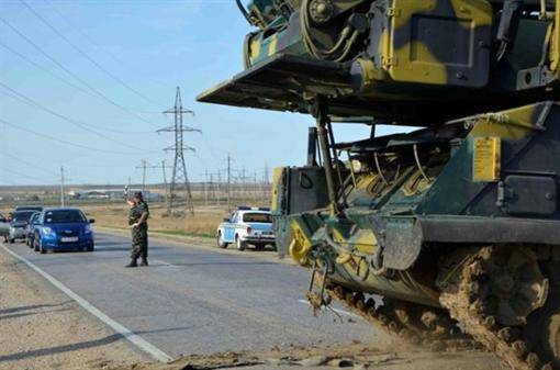 Ukrayna'nın her yerinden birlikler Kırım'da toplandı