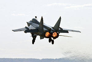 Il combattente MiG-31 si è schiantato vicino a Perm