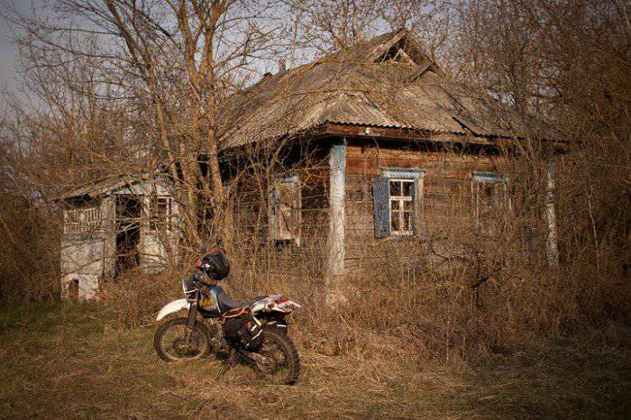 チェルノブイリ地区のバイクで2日間