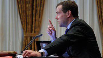 Д. Медведев: Срыв гособоронзаказа будет караться увольнением