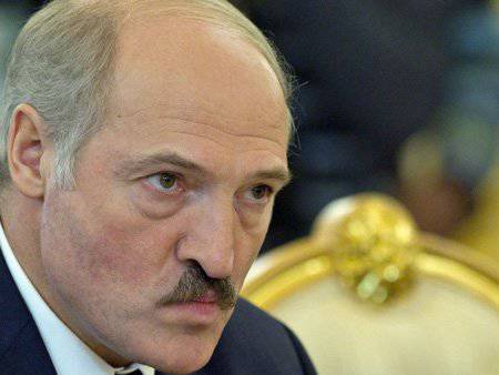 Freedom House: Лукашенко - это угроза, так как он готов отдать Белоруссию России
