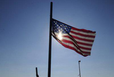 Bandeira americana foi reduzida no Iraque