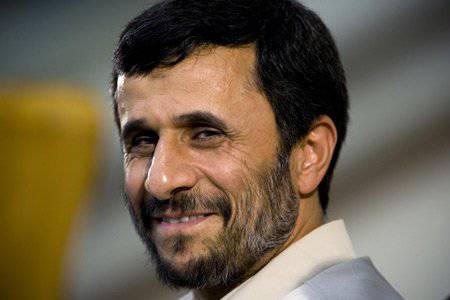 В Венесуэлу с визитом прибыл Ахмадинежад