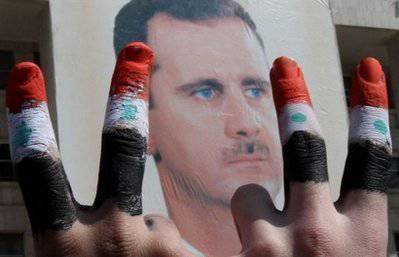 Les forces de l'opposition n'ont pas permis à la famille de Bachar al-Assad de quitter la Syrie. Il y a des batailles pour les banlieues de Damas
