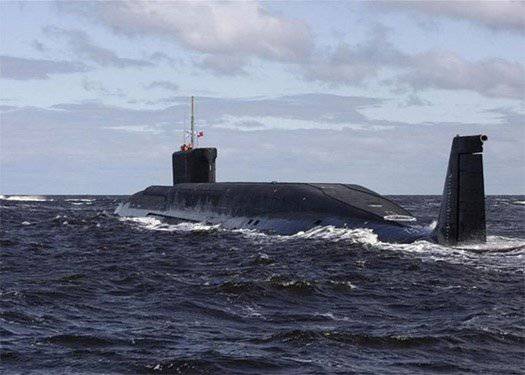 Rogozin: Um porta-aviões e seis submarinos podem ser entregues durante o ano (notas de atualização)