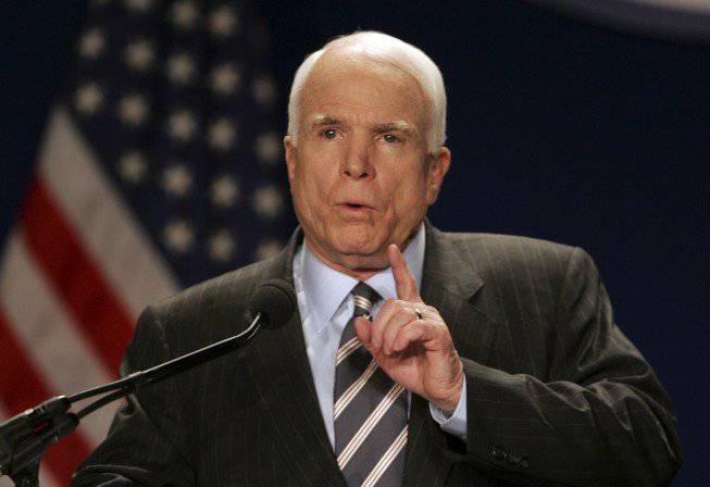 Сенатор Маккейн выступает за вооружение сирийской оппозиции