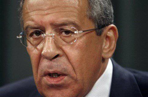 Sergey Lavrov tror att störtandet av Assad kommer att leda till inbördeskrig i Syrien
