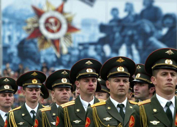 Ruští důstojníci budou sloužit déle
