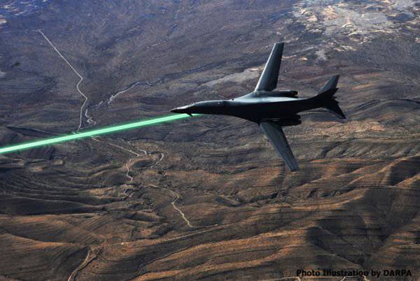 Gli americani armeranno i combattenti con pistole laser