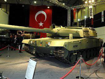 ترکیه تولید مشترک تانک های آلتای را به آذربایجان پیشنهاد می کند
